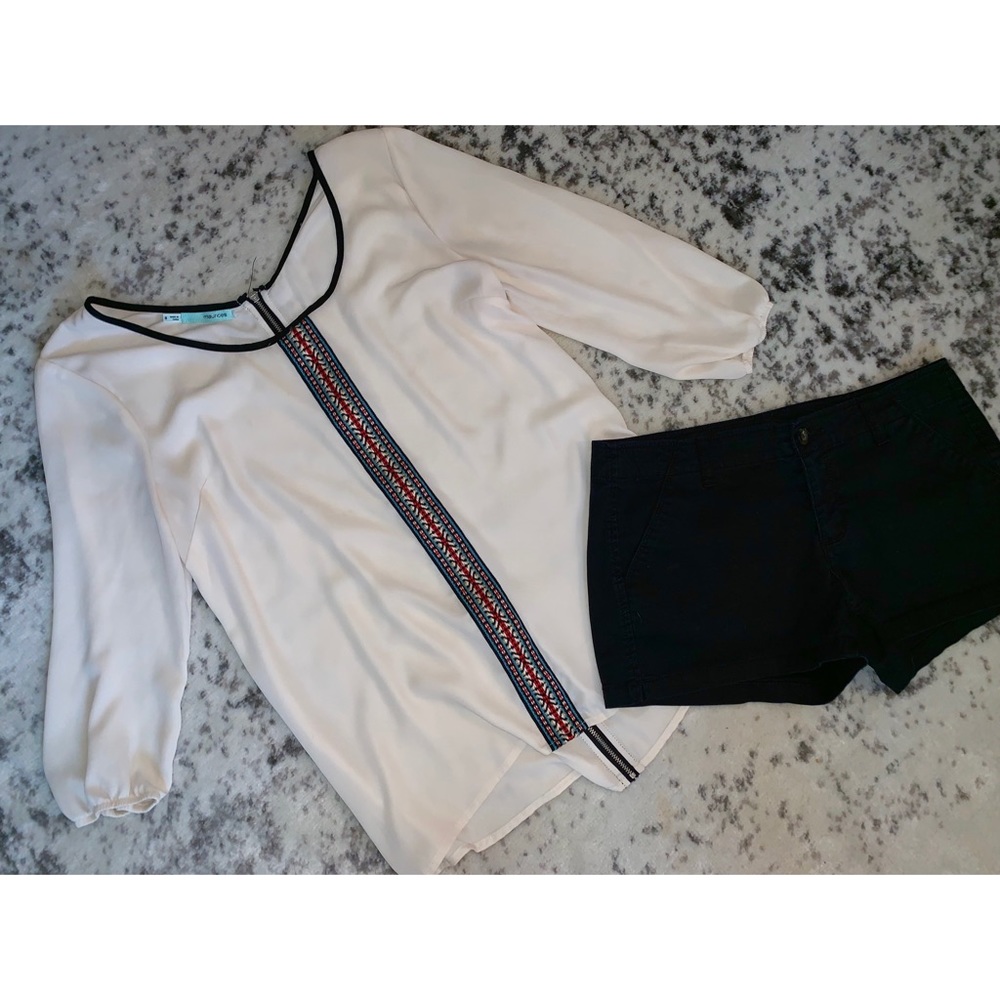 Cute blouse